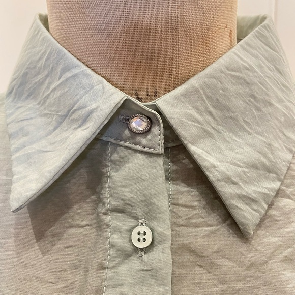 BRAND NEW satin button down - Picture 5 of 5